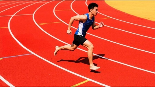 Hán Đức Hải Bước Chân Không Mỏi Trên Con Đường Đầy Gai Hán Đức Hải Bước Chân Không Mỏi Trên Con Đường Đầy Gai